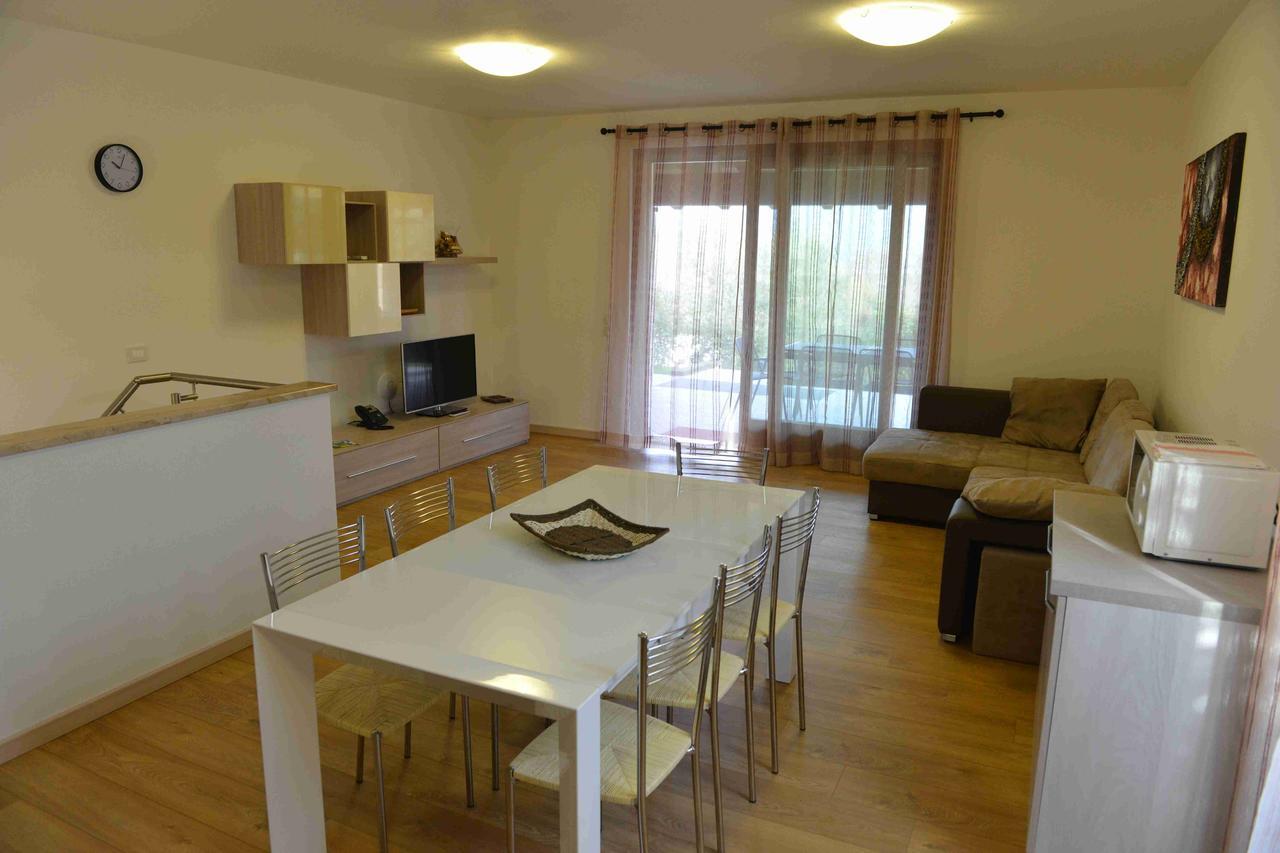 Residence Boschetti Manerba del Garda Zewnętrze zdjęcie
